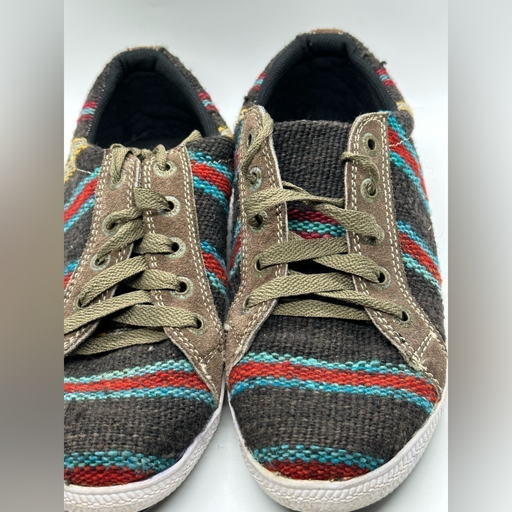 Women's Ecuadorian Shoe